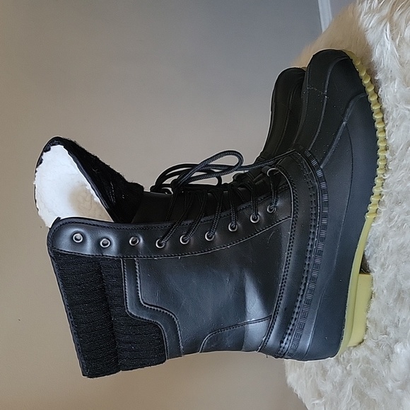 Sociology Women's Size Lace Front Black Swan Boots (10) - Picture 5 of 10